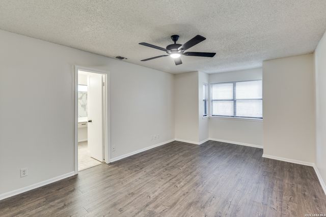 7738 Chambers Rd Apt 501, San Antonio, TX 78229