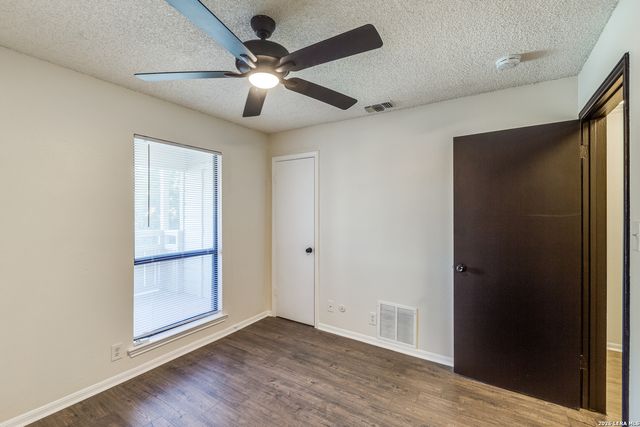 7738 Chambers Rd Apt 501, San Antonio, TX 78229