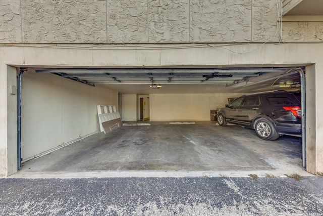 7738 Chambers Rd Apt 501, San Antonio, TX 78229