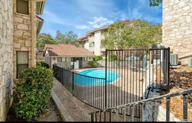 7738 Chambers Rd Apt 501, San Antonio, TX 78229