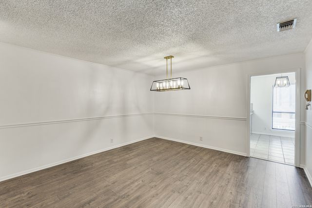 7738 Chambers Rd Apt 501, San Antonio, TX 78229