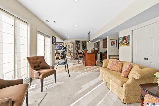 11227 William Plaza, Omaha, NE 68144