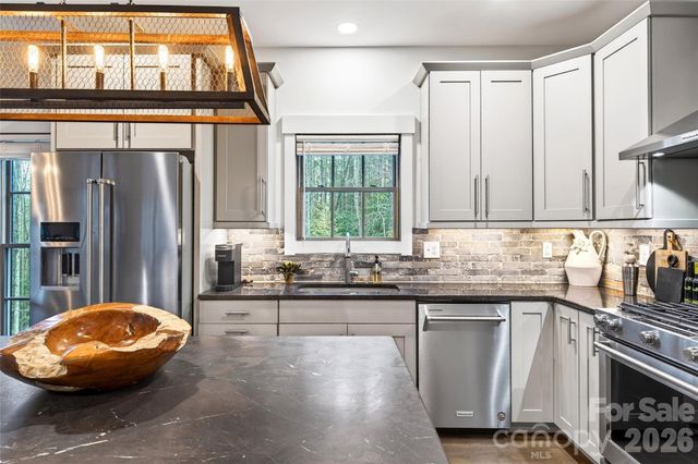 103 Big Game Drive, Nebo, NC 28761