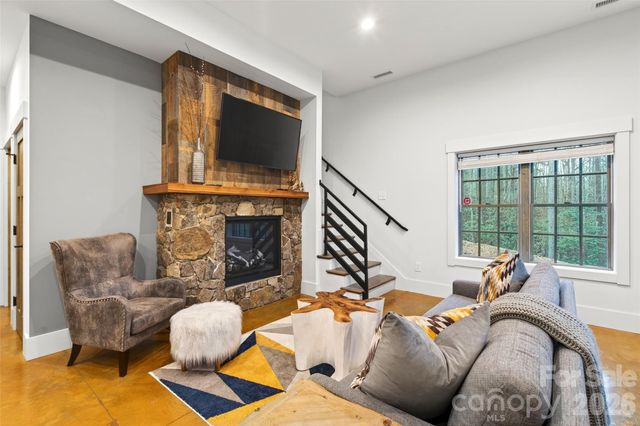 103 Big Game Drive, Nebo, NC 28761