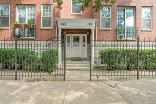 1322 W Belmont Avenue 2W, Chicago, IL 60657