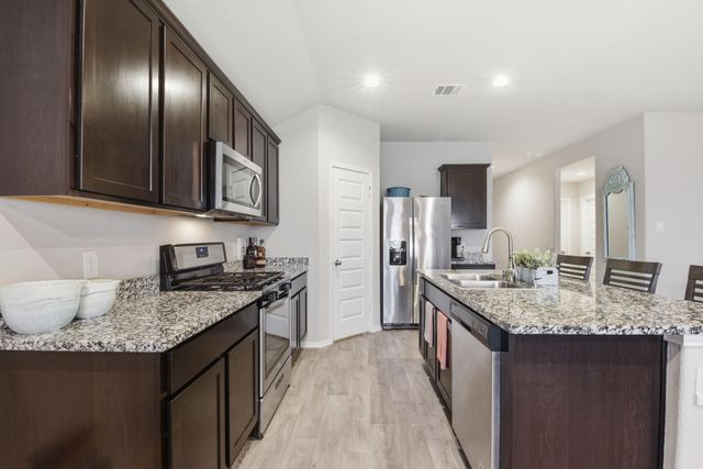 11225 34th Avenue N, Texas City, TX 77591