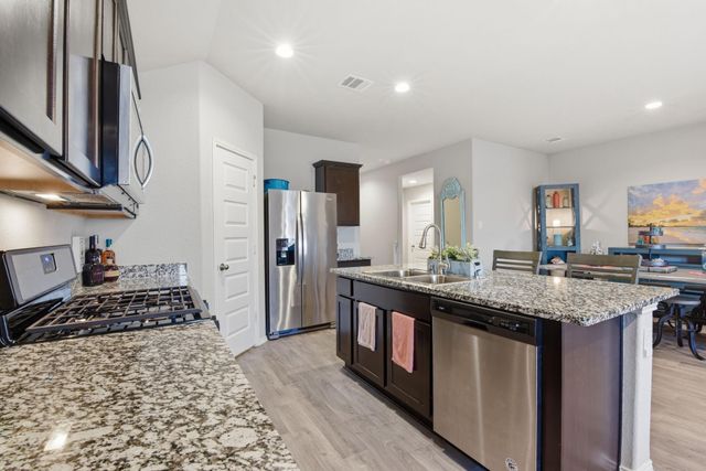 11225 34th Avenue N, Texas City, TX 77591