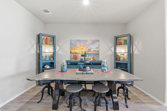 11225 34th Avenue N, Texas City, TX 77591