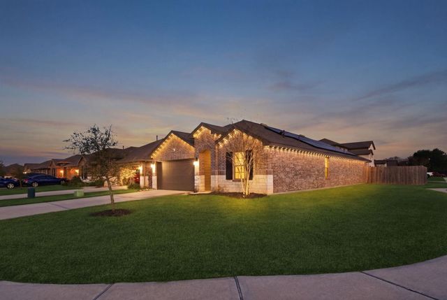 11225 34th Avenue N, Texas City, TX 77591