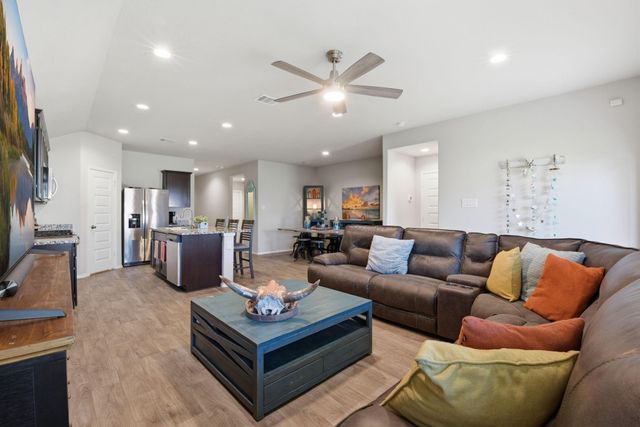 11225 34th Avenue N, Texas City, TX 77591