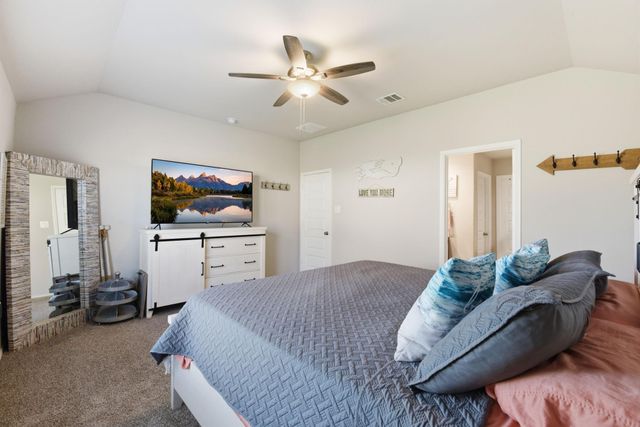 11225 34th Avenue N, Texas City, TX 77591