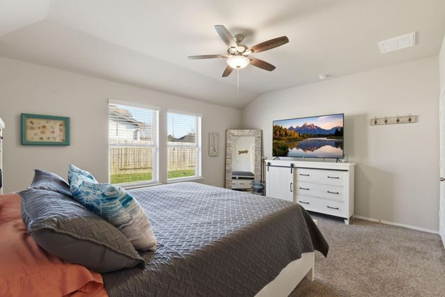 11225 34th Avenue N, Texas City, TX 77591