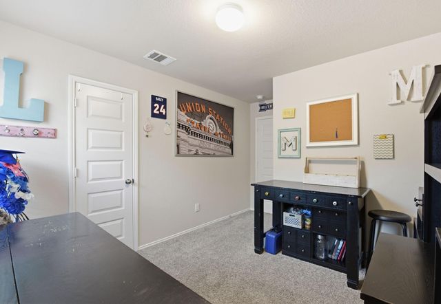 11225 34th Avenue N, Texas City, TX 77591