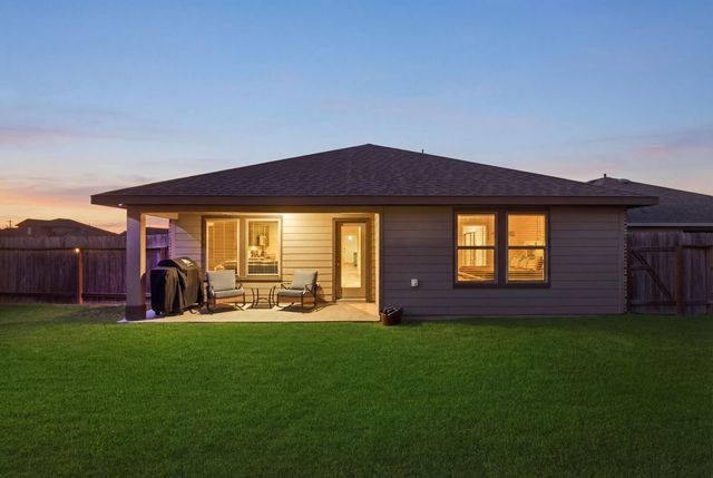 11225 34th Avenue N, Texas City, TX 77591