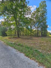 212 Reed Rd, Summertown, TN 38483