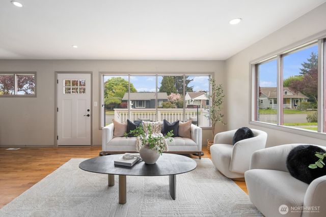 720 Wood Avenue, Sumner, WA 98390