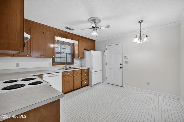 305 Semmes Drive, Wilmington, NC 28412