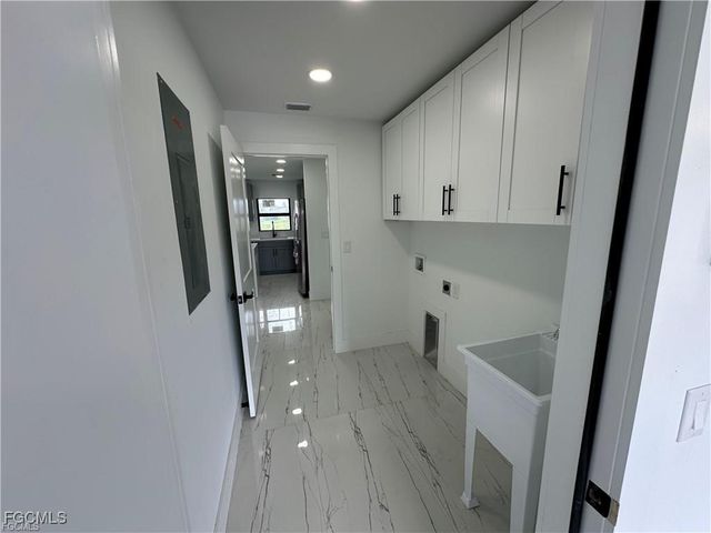 1829 NW 24th AVE, Cape Coral, FL 33993