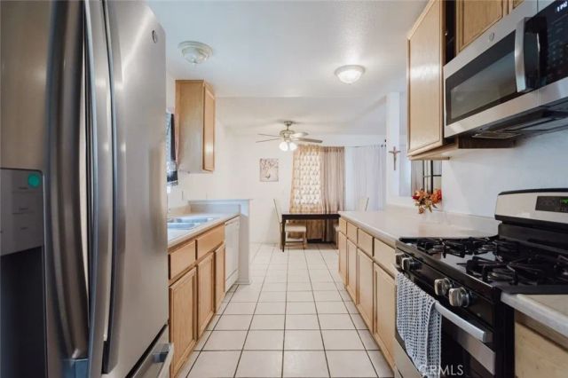 45303 6th Street East, Lancaster, CA 93535