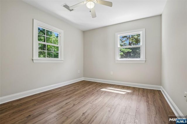 20 Hilltop Road, Kinnelon Borough, NJ 07405