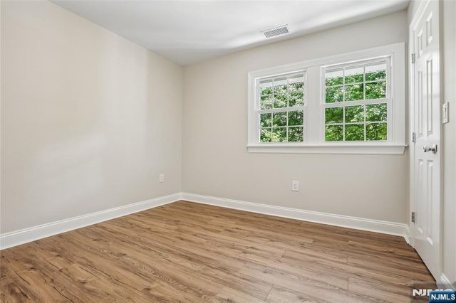 20 Hilltop Road, Kinnelon Borough, NJ 07405