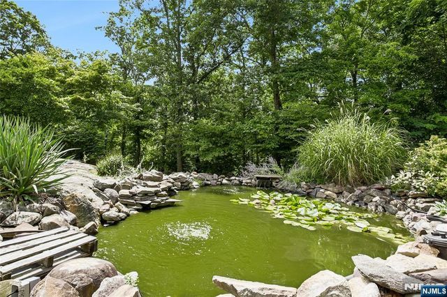 20 Hilltop Road, Kinnelon Borough, NJ 07405