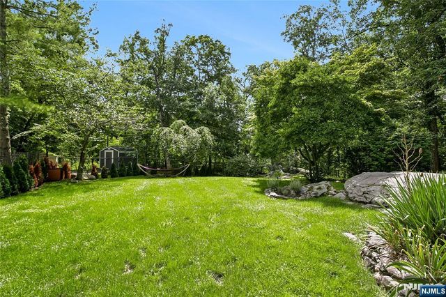 20 Hilltop Road, Kinnelon Borough, NJ 07405