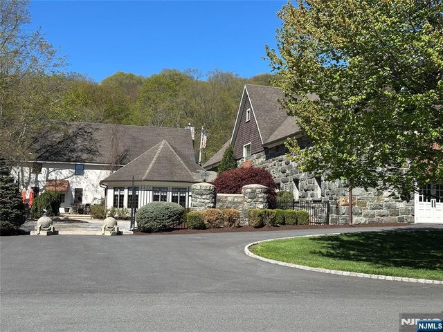 20 Hilltop Road, Kinnelon Borough, NJ 07405