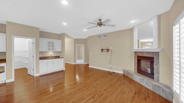 2257 Blarney Stone Drive, Valparaiso, IN 46385