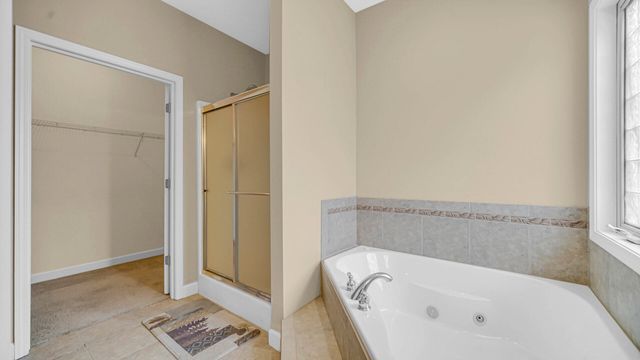 2257 Blarney Stone Drive, Valparaiso, IN 46385