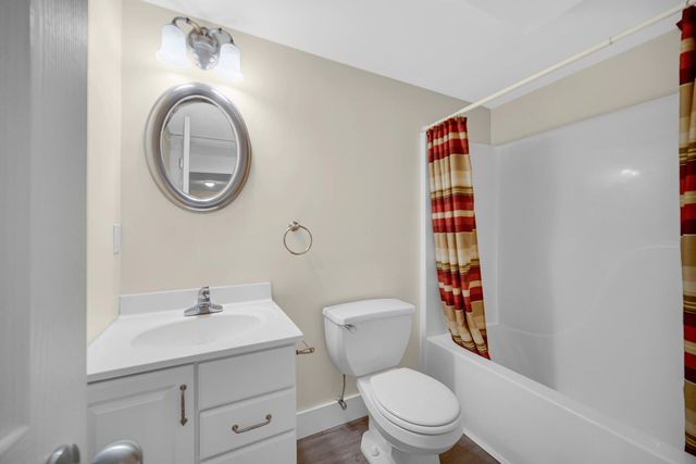 2257 Blarney Stone Drive, Valparaiso, IN 46385