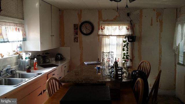 30 EAST AVE, Shiloh, NJ 08353