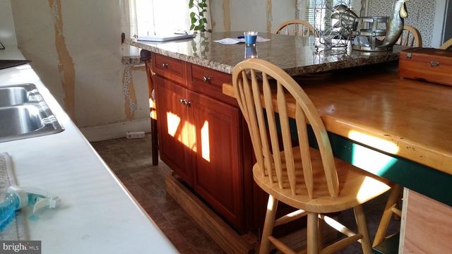 30 EAST AVE, Shiloh, NJ 08353