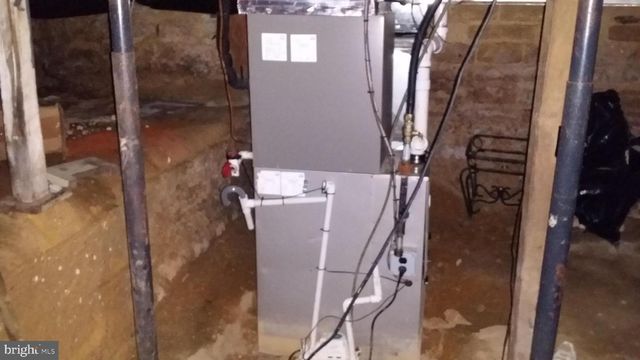 30 EAST AVE, Shiloh, NJ 08353