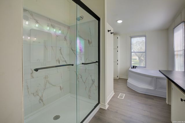 1885 Marion, Marion, TX 78124