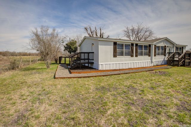 1885 Marion, Marion, TX 78124