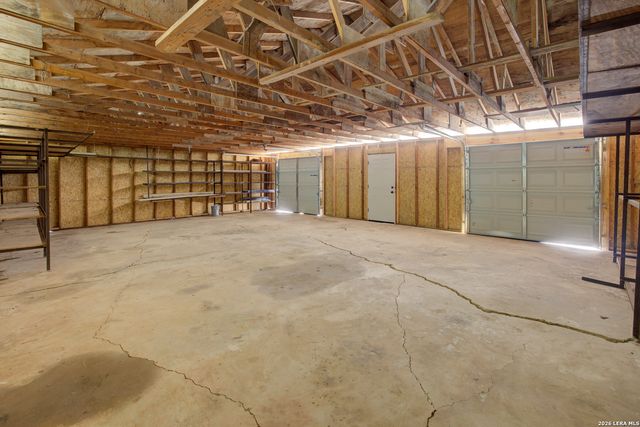 1885 Marion, Marion, TX 78124