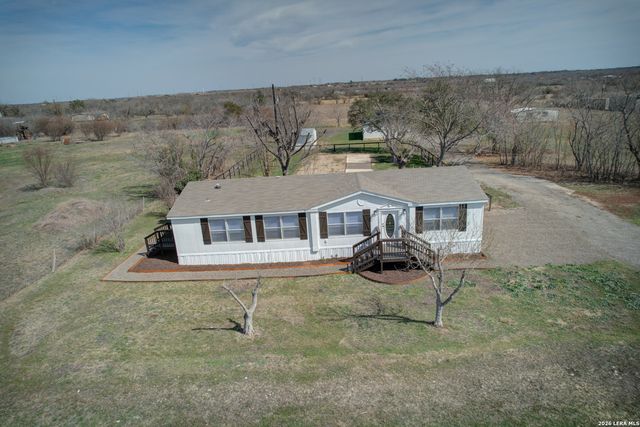 1885 Marion, Marion, TX 78124
