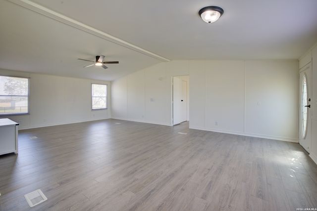 1885 Marion, Marion, TX 78124