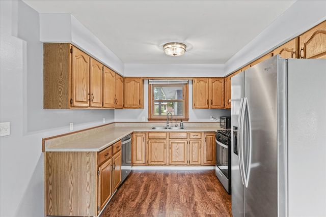 1001 W Dianne Lane, Mahomet, IL 61853