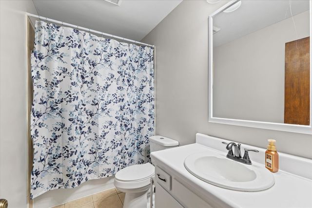 1001 W Dianne Lane, Mahomet, IL 61853