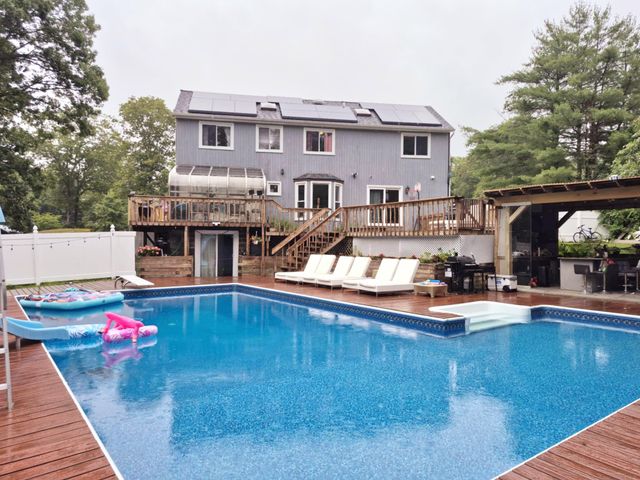 14 Caputo Drive, Manorville, NY 11949