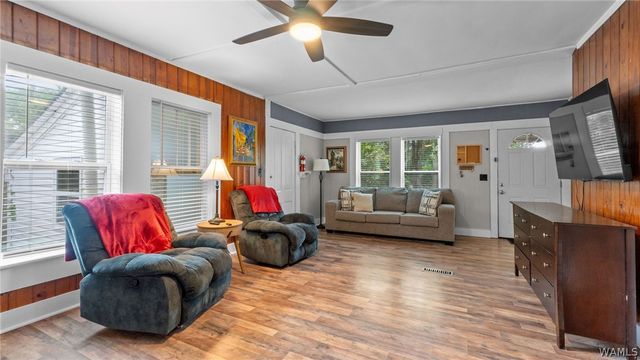 1511 18th E, Tuscaloosa, AL 35404
