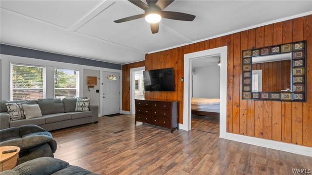 1511 18th E, Tuscaloosa, AL 35404