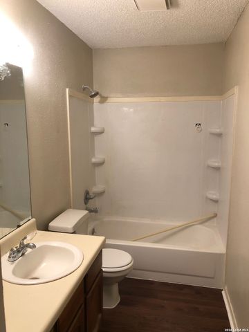 7220 Rimwood, Live Oak, TX 78233