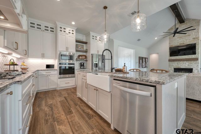 14230 Cr 438, Lindale, TX 75771