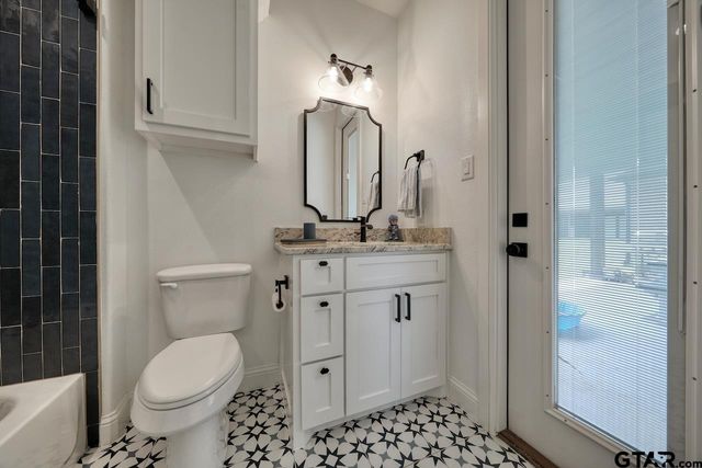 14230 Cr 438, Lindale, TX 75771