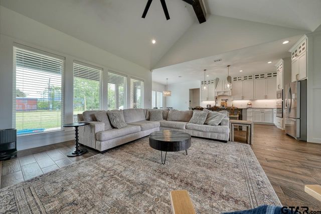 14230 Cr 438, Lindale, TX 75771