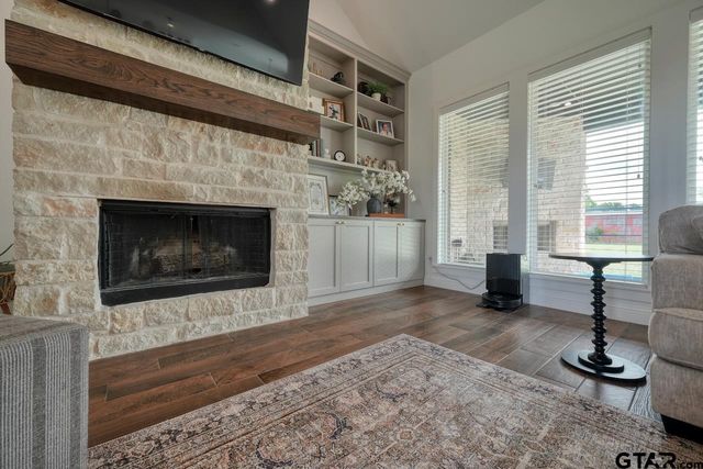 14230 Cr 438, Lindale, TX 75771