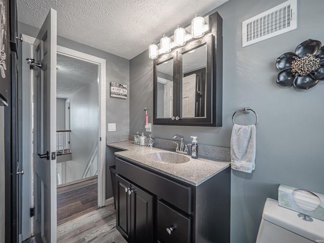 2041 Polaris Avenue, Evansville, IN 47715